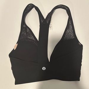 Lululemon Lace Sports Bra - Size 2 - Gem